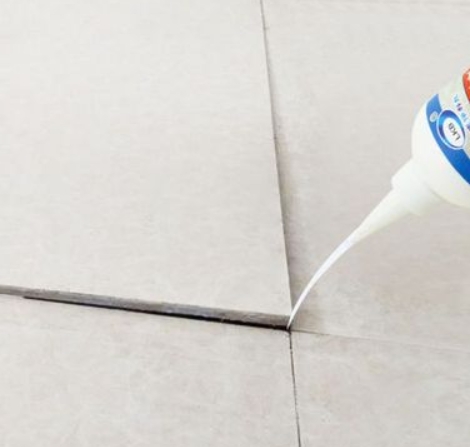 自流井瓷砖空鼓维修公司分享卫生间瓷砖脱落的原因可能有以下几点